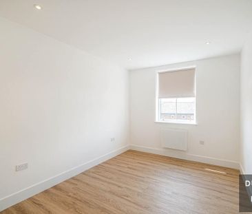 High Street, Ongar - Photo 4