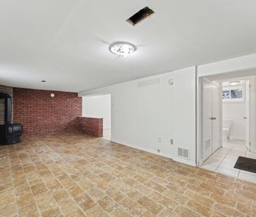 For Lease - 47 Hadrian Drive Unit# Basement, Toronto, Ontario - Photo 4