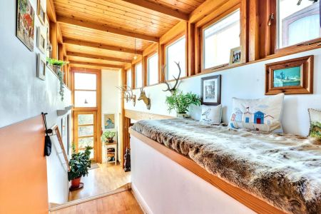 Stunning Quirky 4 Bedroom Terrace - Photo 3