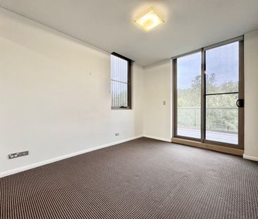 241/4 Firetail Drive, Warriewood NSW 2102 - Apartment For Rent | Do... - Photo 2