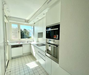 Ruim en gerenoveerd appartement met twee slaapkamers - Foto 4