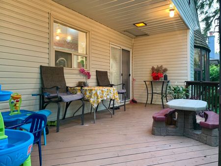 For Lease - 91 Lucas Street, Richmond Hill, Ontario - Photo 2