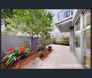 Stylish Ground-Floor Elwood Apartment with Spacious Terrace & Prime... - Photo 1