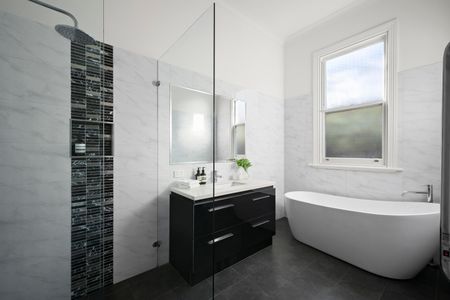 51 Aintree Road, Glen Iris VIC 3146 - House For Rent | Domain - Photo 3