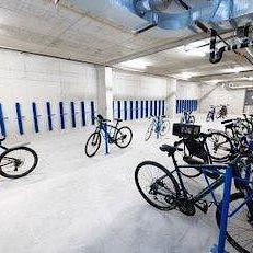 Centretown mid-rise modern apartment building. - Photo 1