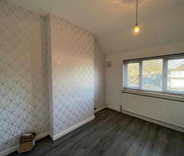 3 bedroom semi-detached house to rent - Photo 6