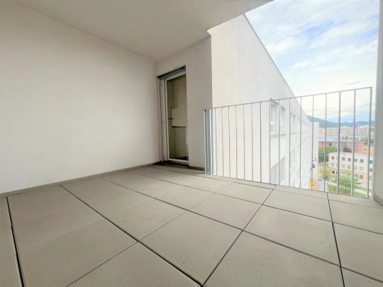 HELL & ZENTRAL | 2-Zimmerwohnung mit gemütlicher Loggia! - Foto 1