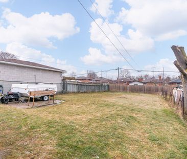 For Lease - 368 Sharon Avenue Unit# Main, Oshawa, Ontario - Photo 3