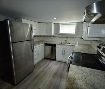 For Lease - 2176 Queensway Drive Unit# 2, Burlington, Ontario - Photo 3