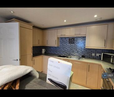 2 bedroom flat to rent - Photo 6