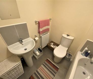 2 bedroom townhouse to rent - Photo 6