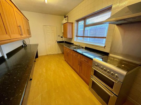 3 bedroom terraced house to rent - Photo 1