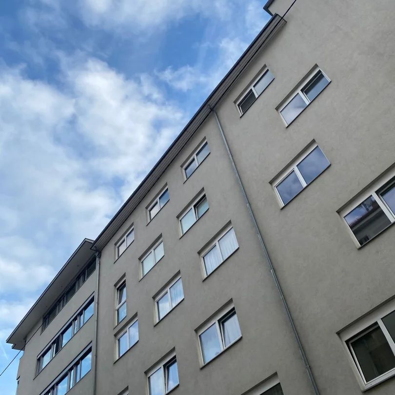 2-ZIMMER-WOHNUNG | AB SOFORT VERFÜGBAR | MIT FREIFLÄCHE ZUM WOHLFÜHLEN | NÄHE KEPLERPLATZ - Photo 1