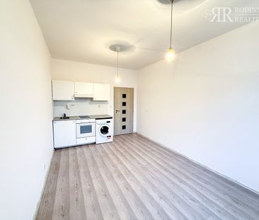 Pronájem bytu 1+kk 25 m² - Photo 1