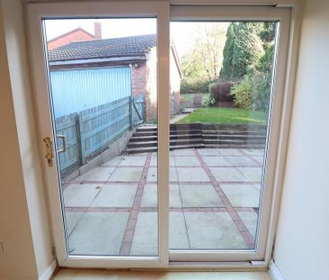 4 bedroom detached house to rent - Photo 4