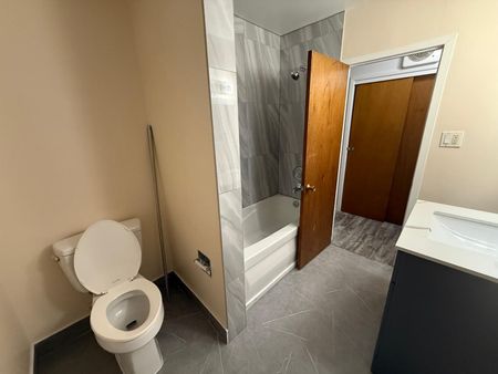 For Lease - 9627 Mississauga Road, Brampton, Ontario - Photo 4