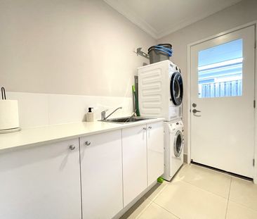 14 Kalgoorlie Street, Pimpama QLD 4209 - House For Rent | Domain - Photo 1