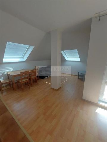 Pronájem bytu 4+kk 113 m2 - Fotografie 3