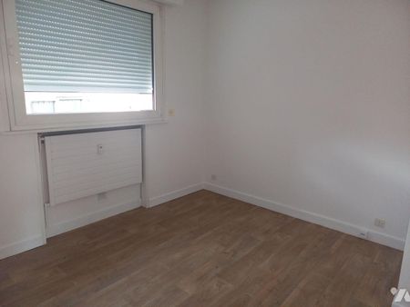 HAZEBROUCK en Centre Ville, Bel appartement lumineux de type 4 situé au 2è étage en résidence s... - Photo 3