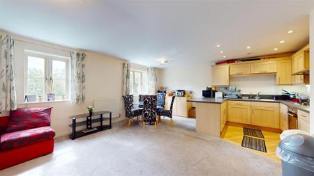 2 bedroom flat to rent - Photo 4