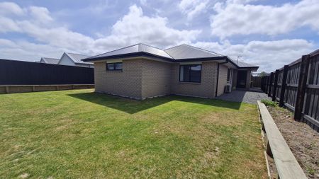 12 Richard Hadlee Lane, Rolleston - Photo 2