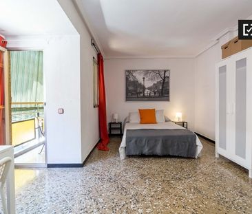 valencia, Valencian Community 46004 - Photo 3