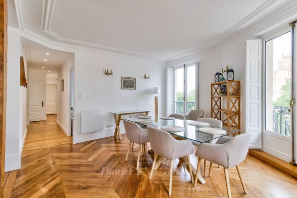 Appartement meublé 2 chambres avec vue imprenable sur le Château – Saint-Germain-en-Laye - Photo 1