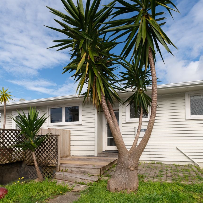 Smart Stylish Home on Sycamore Dr - Photo 1