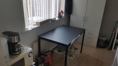 Te huur: Kamer Vazalstraat in Tilburg - Photo 2