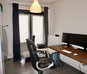 Mooi recent appartement met 2 slaapkamers, staanplaats en kelder op... - Foto 2