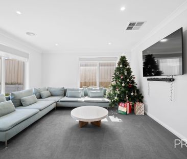 2/12 Jumbuck Dr, Gobbagombalin NSW 2650 - Photo 1