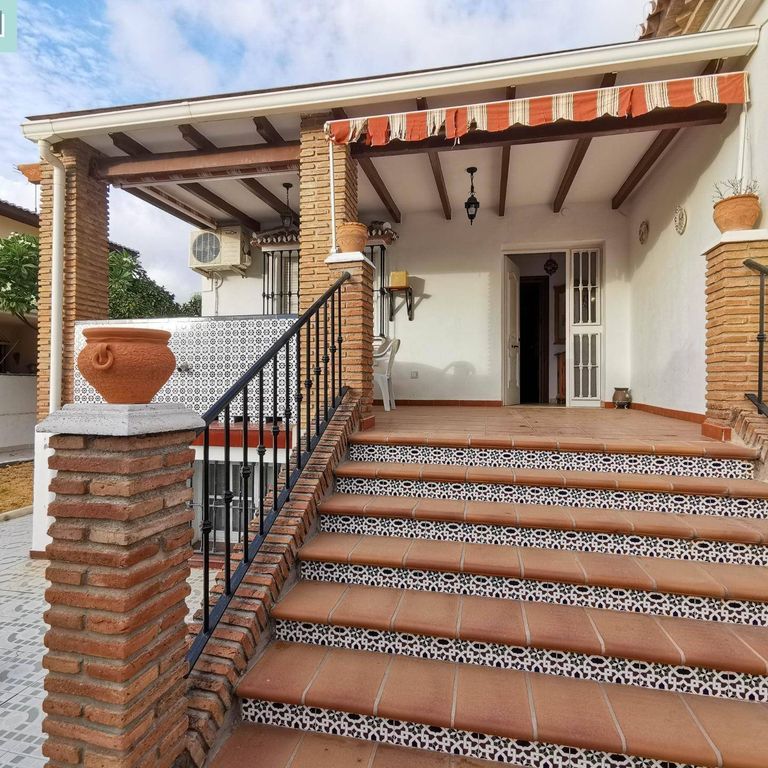 3 room luxury Detached House for rent in Alhaurín de la Torre, Andalusia - Photo 1