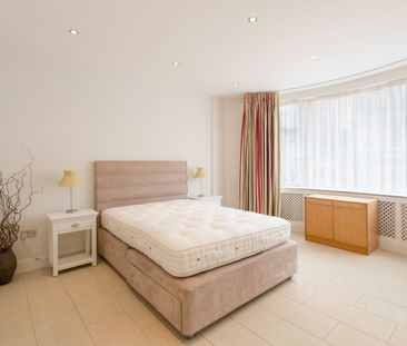 2 Bedroom Apartment, Hallam Court, Hallam Street, W1W - Photo 6