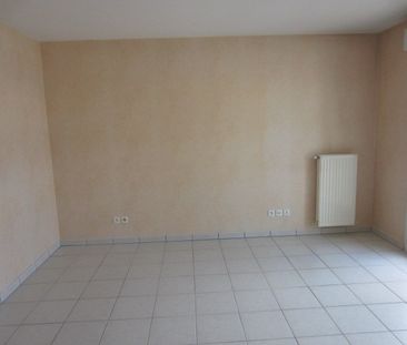 Location Appartement 4 pièces 46m² CHAMBERY 73000 - Photo 3