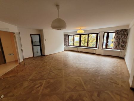 Appartement met 2 slaapkamers nabij station - Photo 2