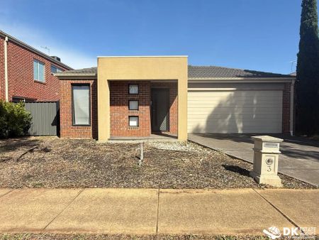 “Family Home in the Heart of Point Cook” - Photo 4