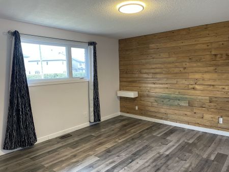 For Lease - 6030 Renaud Road, Orleans - Convent Glen and Area, Ontario - Photo 5