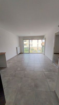 Location Appartement 2 pièces 41m² FONSORBES 31470 - Photo 1