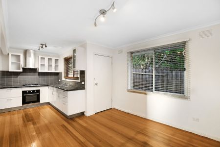 Spacious & Updated Family Home - Photo 5