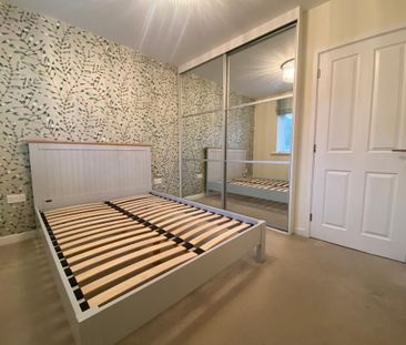 3 bedroom semi-detached house to rent - Photo 4