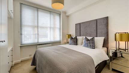 Two bed flat at Hill Street, Mayfair, London, W1J 5NA - Photo 5