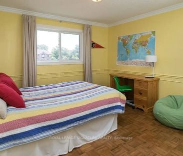 Detached Home For Lease | N9061837 - Photo 1