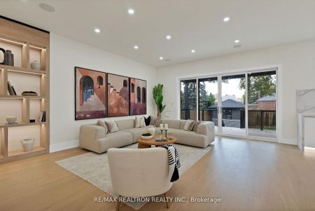 For Lease - 18 Glen Eden Crescent, Toronto, Ontario - Photo 2