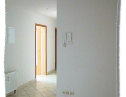 Hübsche 4-Zimmer-Wohnung mit BALKON und Gäste-WC im Zentrum zu vermieten! - Photo 1