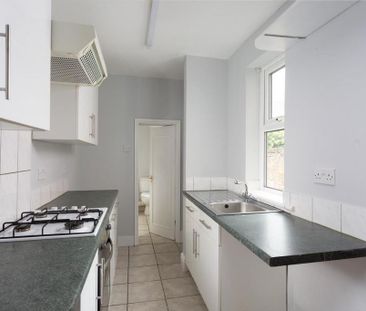 3 bedroom detached house to rent - Photo 3