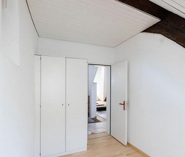 Originelle 5½-Zimmer-Dachwohnung mit Cheminée - Photo 2