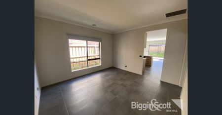 Spacious 4-Bedroom Family Home for Rent – Prime Location in Cranbourne - Photo 3