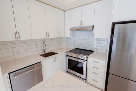 9000 Jane Street condo — Vaughan, ON (2-Bedroom) - 2 Bedroom - Photo 3