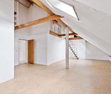 "For attic apartment lovers! *Rent without deposit*" - Photo 2