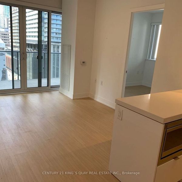For Lease - 7 Grenville Street Unit# 1105, Toronto, Ontario - Photo 1